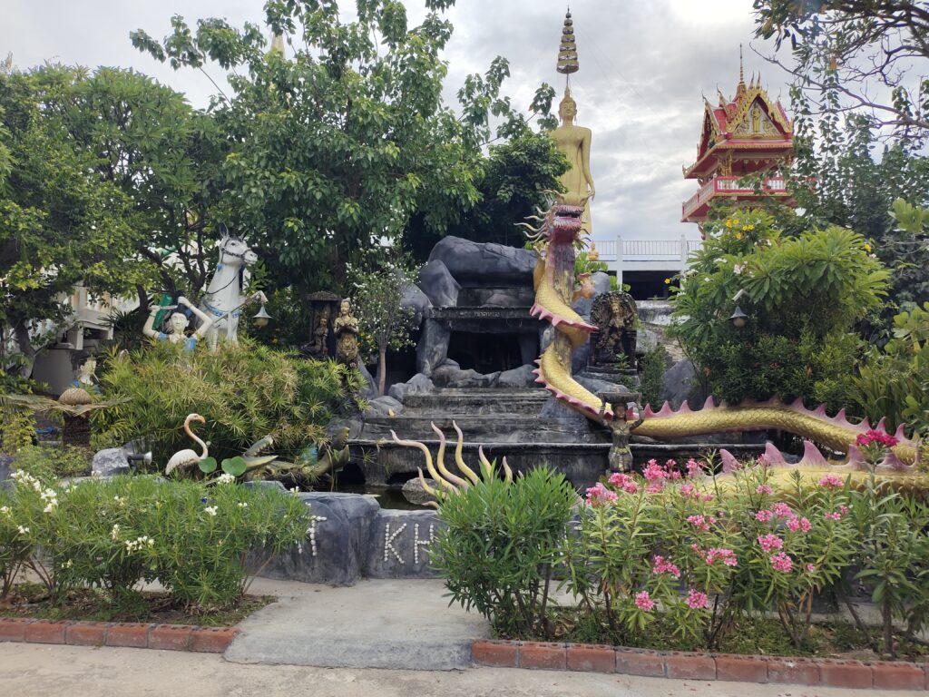 วัดเขาลั่นทม